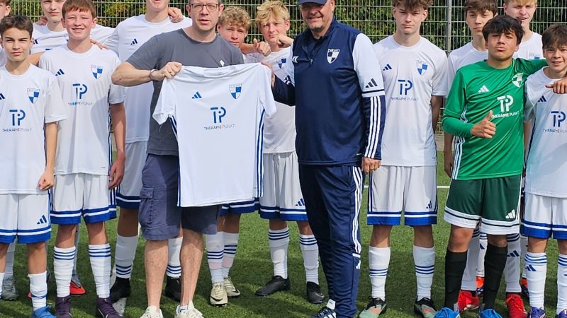 TherapiePunkt Dortmund stattet die B-Jugend des SV Berghofen aus